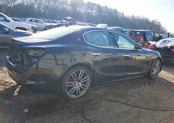 Maserati Ghibli cena 60000 przebieg: 79235, rok produkcji 2018 z Przasnysz małe 56